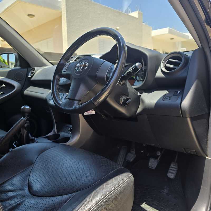 2006 Toyota RAV4 2,2L 2006 Cyprus