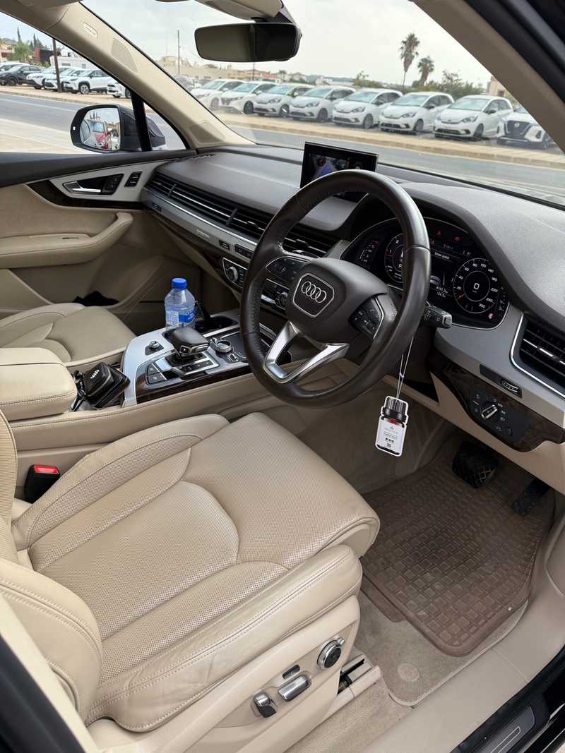 2017 Audi Q7 3,0L 2017 Cyprus
