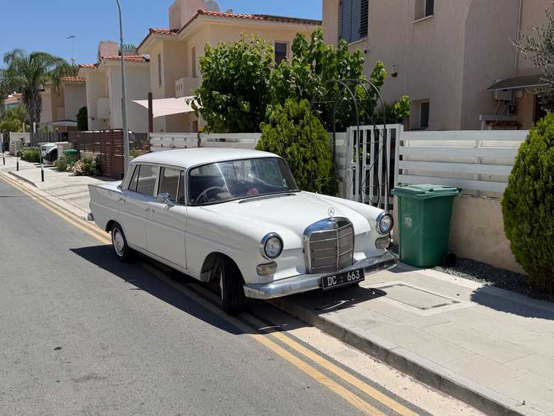1966 Cars Classic 2,2L 1966 Cyprus