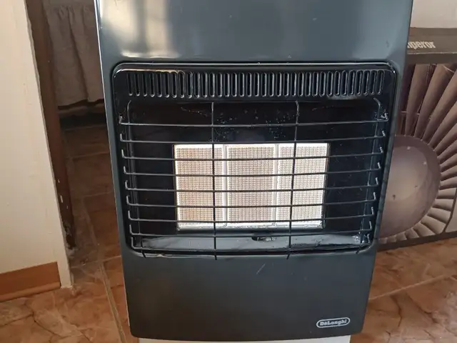Excellent gas heater for the house with gas bottle, Nicosia — Palaiometocho