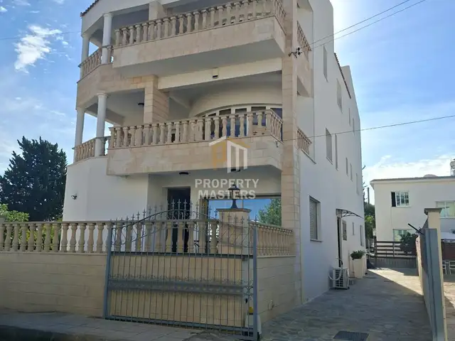 3-bedroom penthouse to rent, Paphos — Paphos - Kato Paphos
