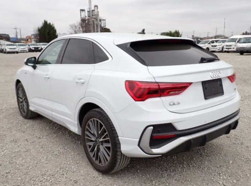 2022 Audi Q3 2,0L 2022 Cyprus