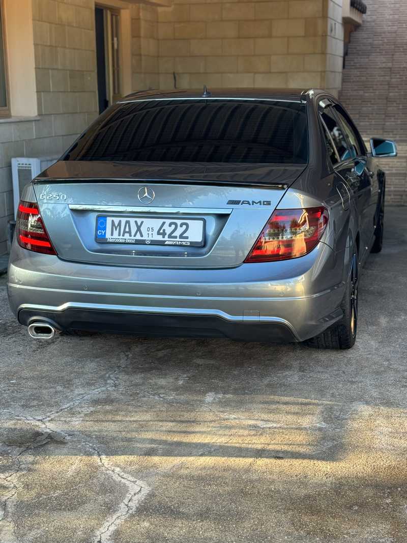 2011 Mercedes-Benz C-Class 2,5L 2011 Cyprus