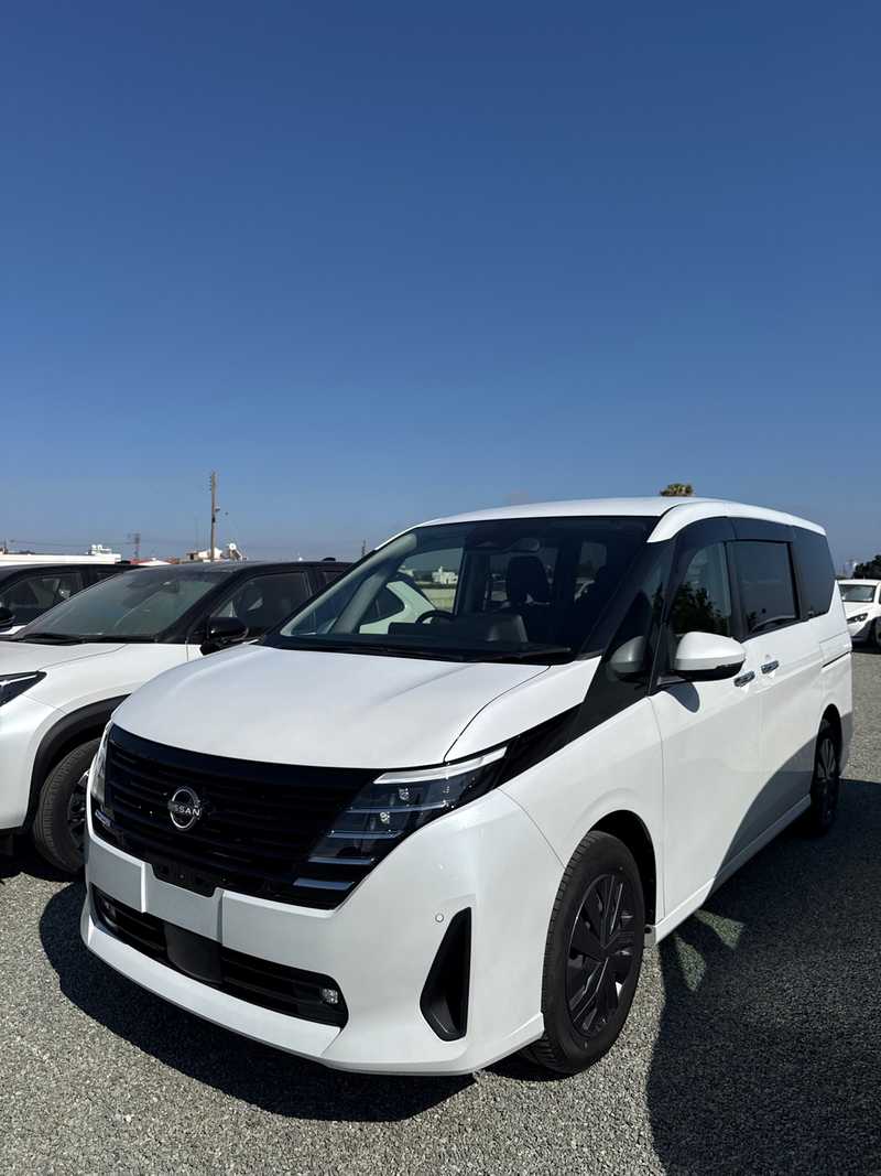Nissan Serena 2,0L 2023
