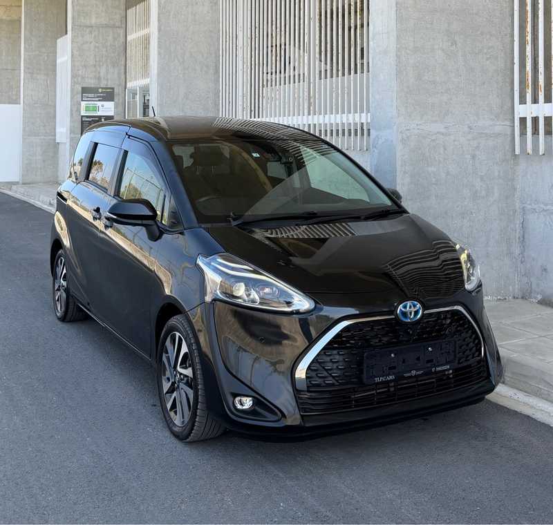 Toyota Sienta 1,5L 2021