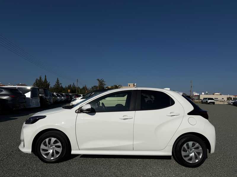 2022 Toyota Yaris 1,5L 2022 Cyprus