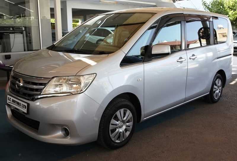 2011 Nissan Serena 2,0L 2011 Cyprus