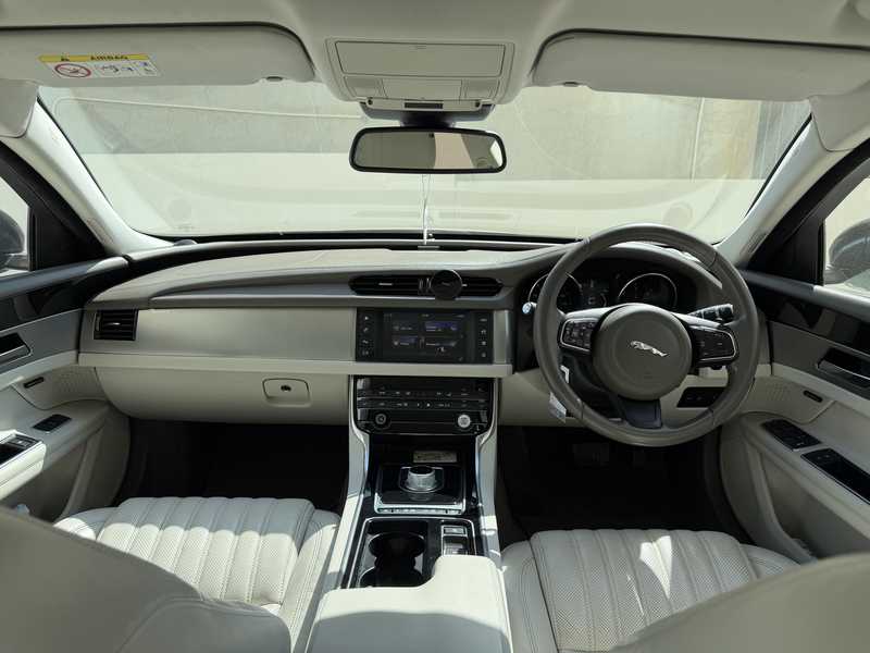 2016 Jaguar XF 2,0L 2016 Cyprus