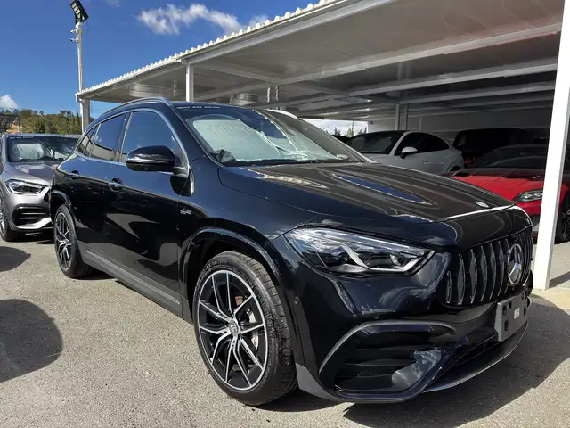 Mercedes-Benz GLA 35