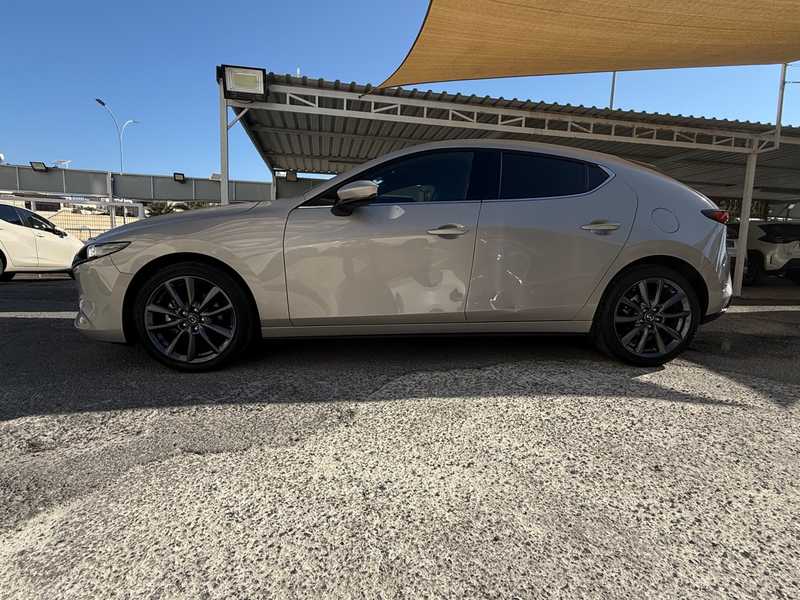 2023 Mazda 3 2,0L 2023 Cyprus
