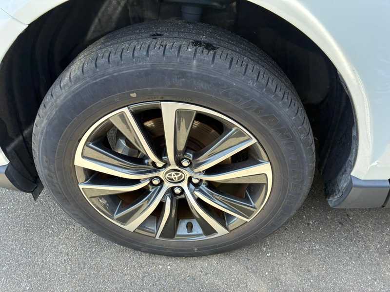 2023 Toyota Harrier 2,5L 2023 Cyprus