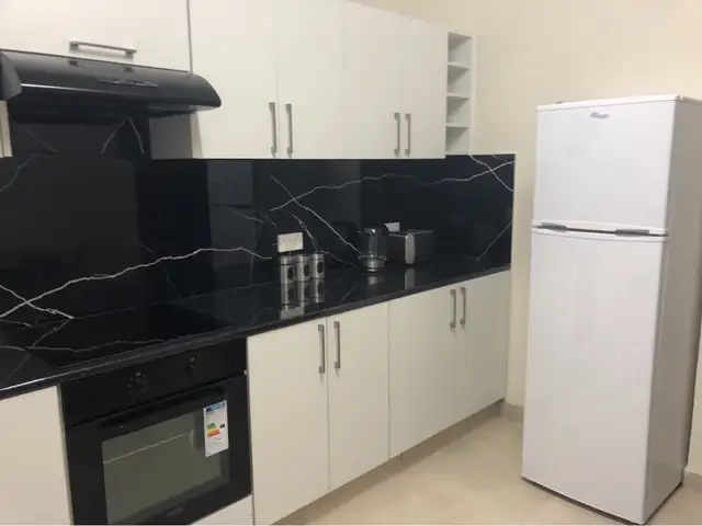 3-bedroom apartment to rent, Larnaca — Larnaka - Finikoudes