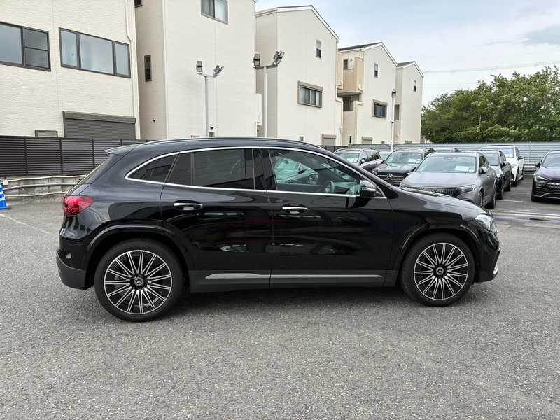 2025 Mercedes-Benz GLA-Class 2,0L 2025 Cyprus