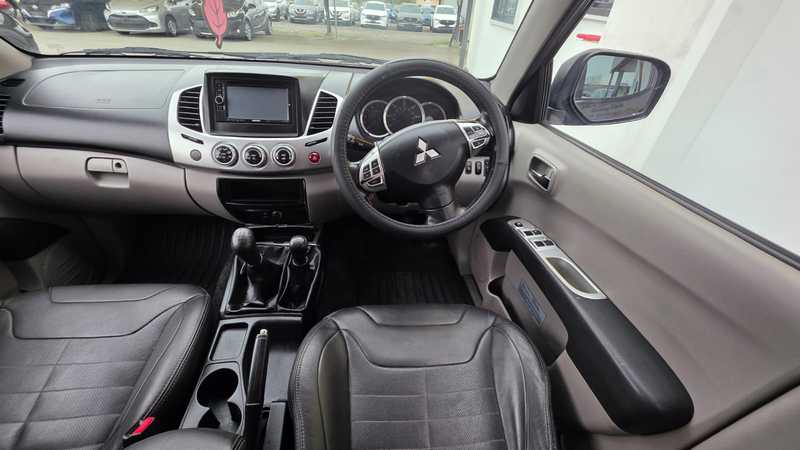 2013 Mitsubishi L200 2,5L 2013 Cyprus