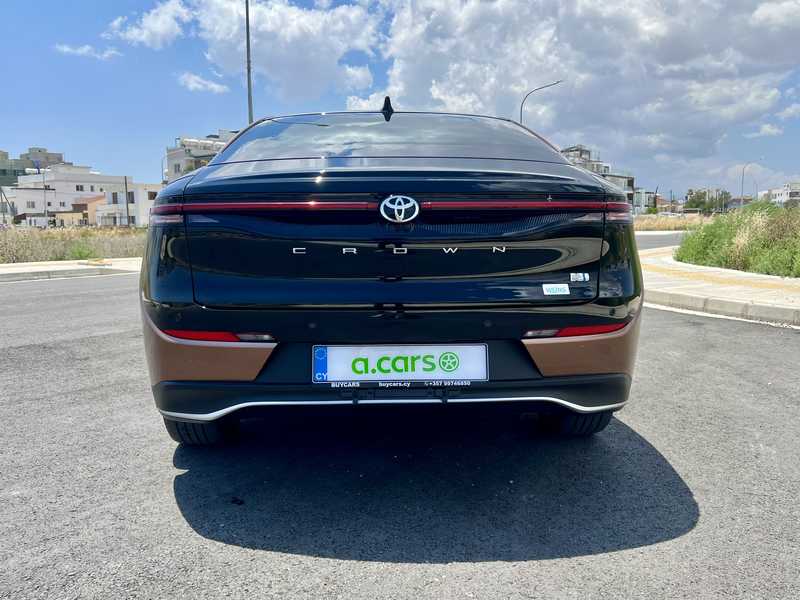2023 Toyota Crown 2,5L 2023 Cyprus