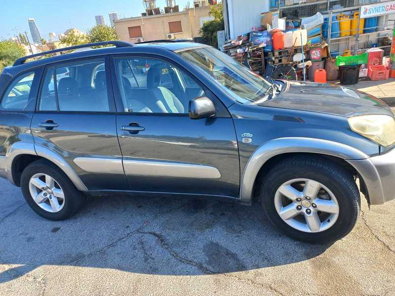 2005 Toyota RAV4 2,0L 2005 Cyprus