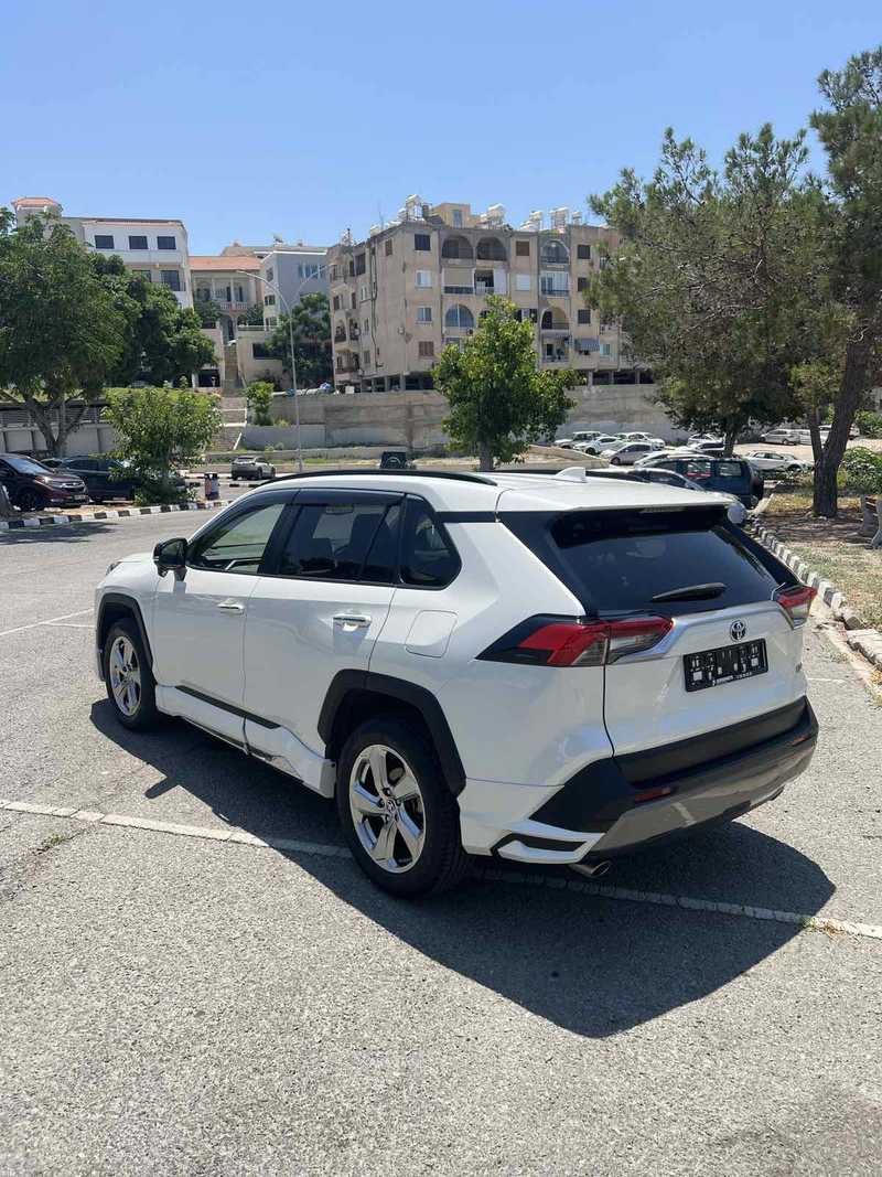 2021 Toyota RAV4 2,5L 2021 Cyprus