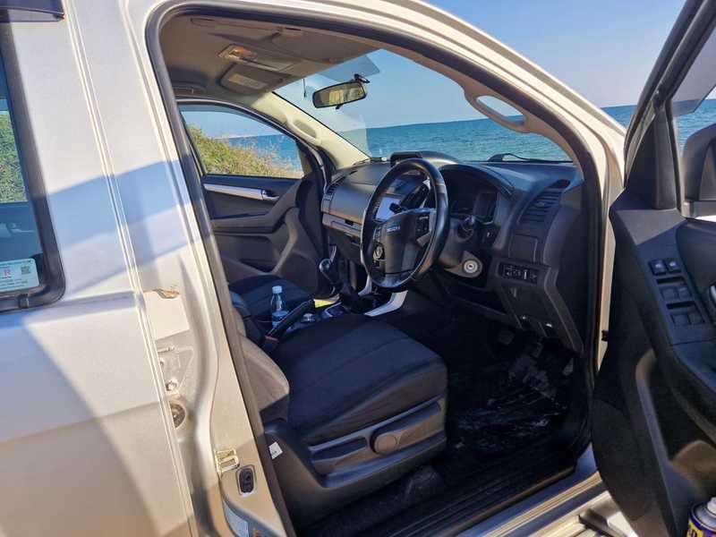 2017 Isuzu D-MAX 2,5L 2017 Cyprus