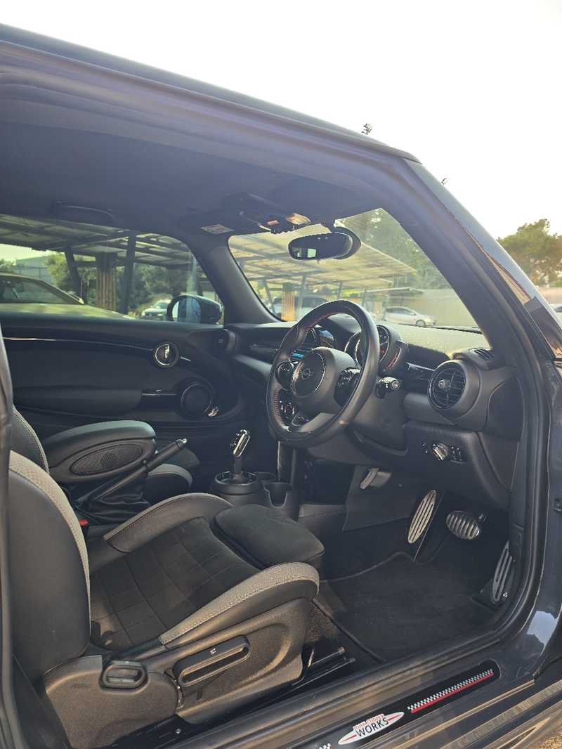 2021 Mini Coupe 2,0L 2021 Cyprus