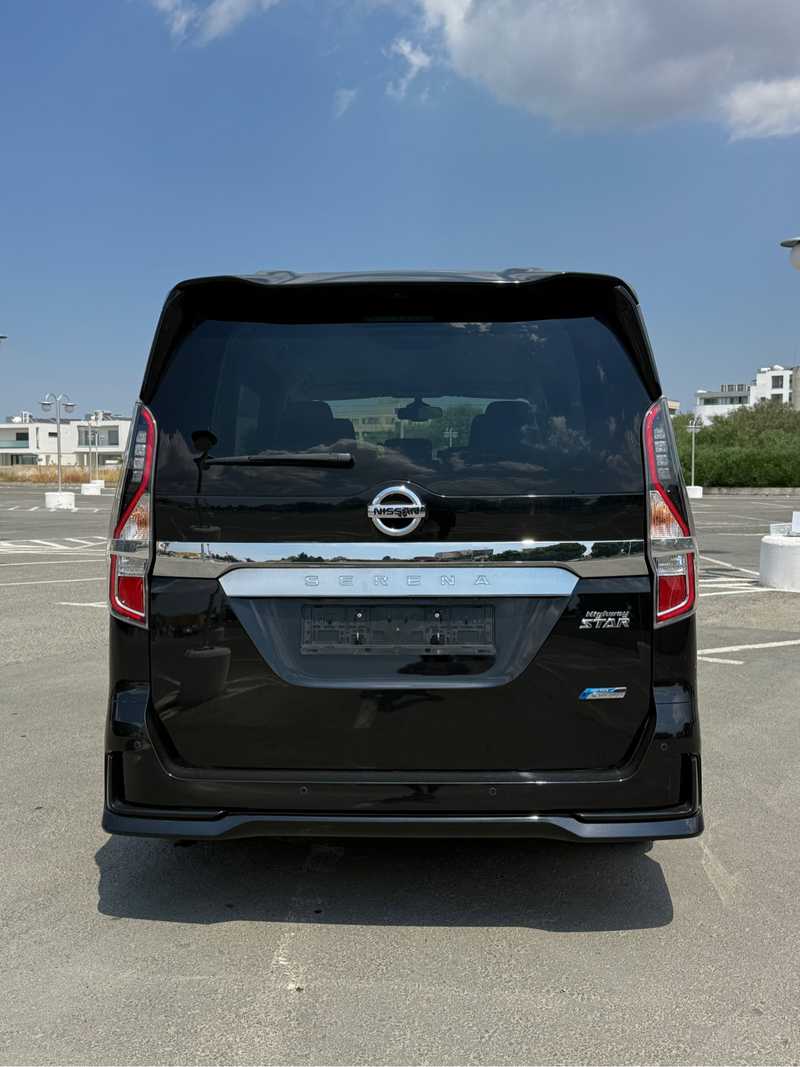 2022 Nissan Serena 2,0L 2022 Cyprus