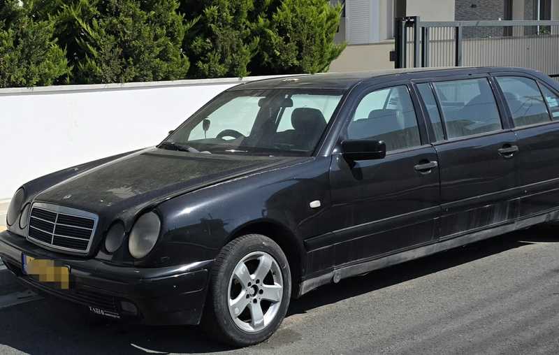 1999 Mercedes-Benz E-Class 3,0L 1999 Cyprus