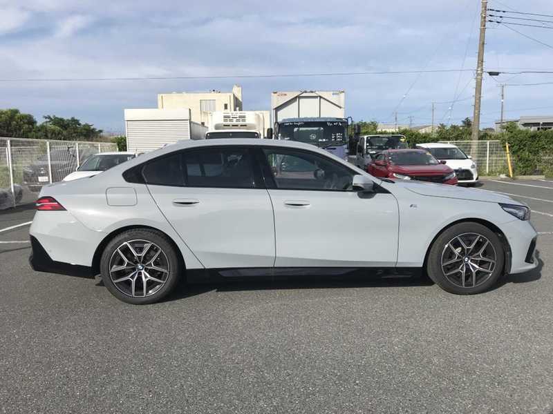 2024 BMW 5-Series 2,0L 2024 Cyprus