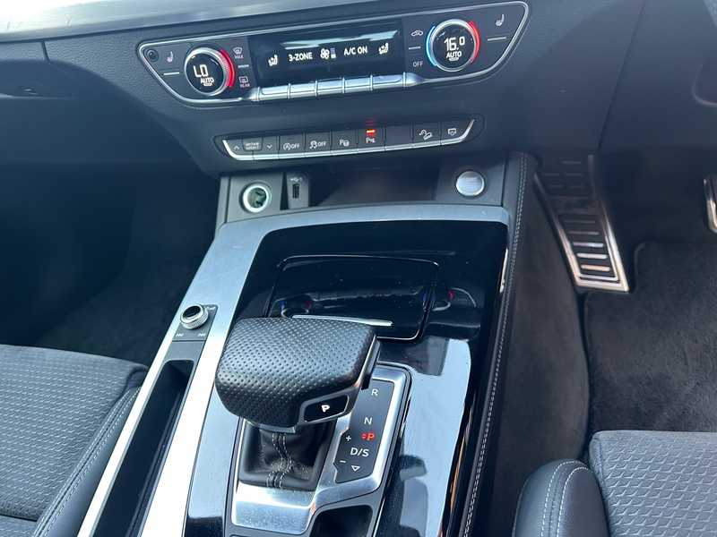 2021 Audi Q5 2,0L 2021 Cyprus