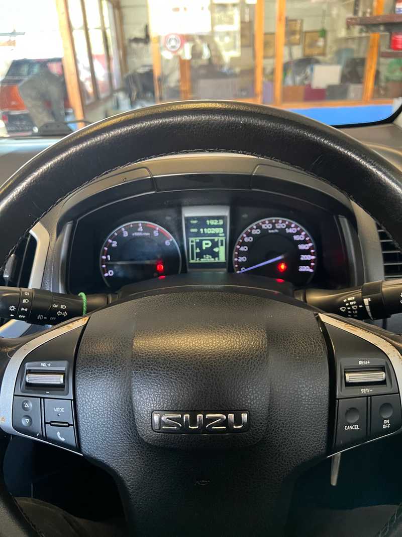 2013 Isuzu D-MAX 2,5L 2013 Cyprus