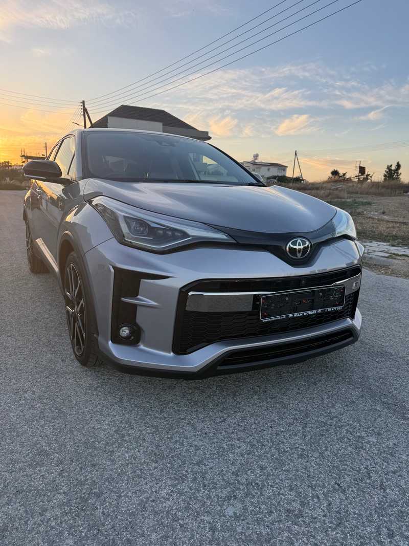 Toyota C-HR 1,8L 2023
