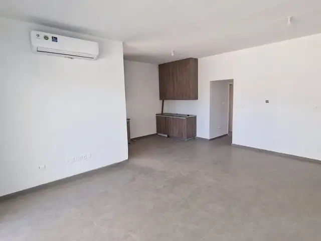 2-bedroom apartment for sale, Larnaca — Larnaka - Kamares