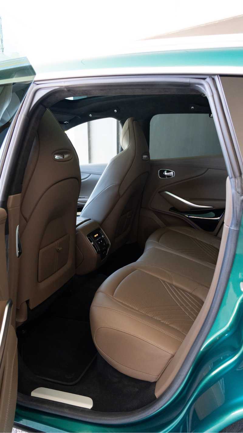 2023 Aston Martin DBX 4,0L 2023 Cyprus