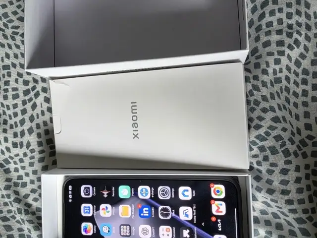 Xiaomi 15t pro & xiaomi watch s3 great condition, Επαρχία Λεμεσού — Κάτω Πολεμίδια