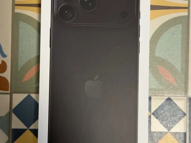 Apple iphone 18 pro max 512gb black brand new with 2 years warranty & receipt, Επαρχία Λευκωσίας — Λευκωσία - Άγιος Αντώνιος