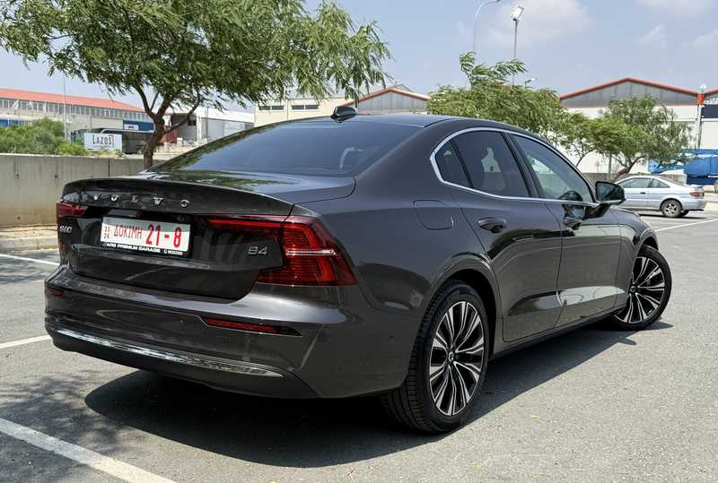 2023 Volvo S60 2,0L 2023 Cyprus