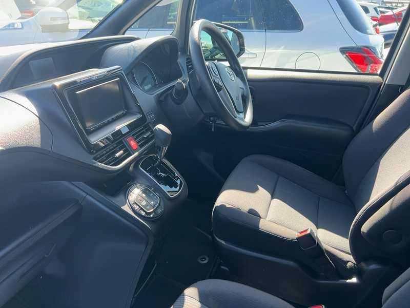 2021 Toyota Noah 2,0L 2021 Cyprus