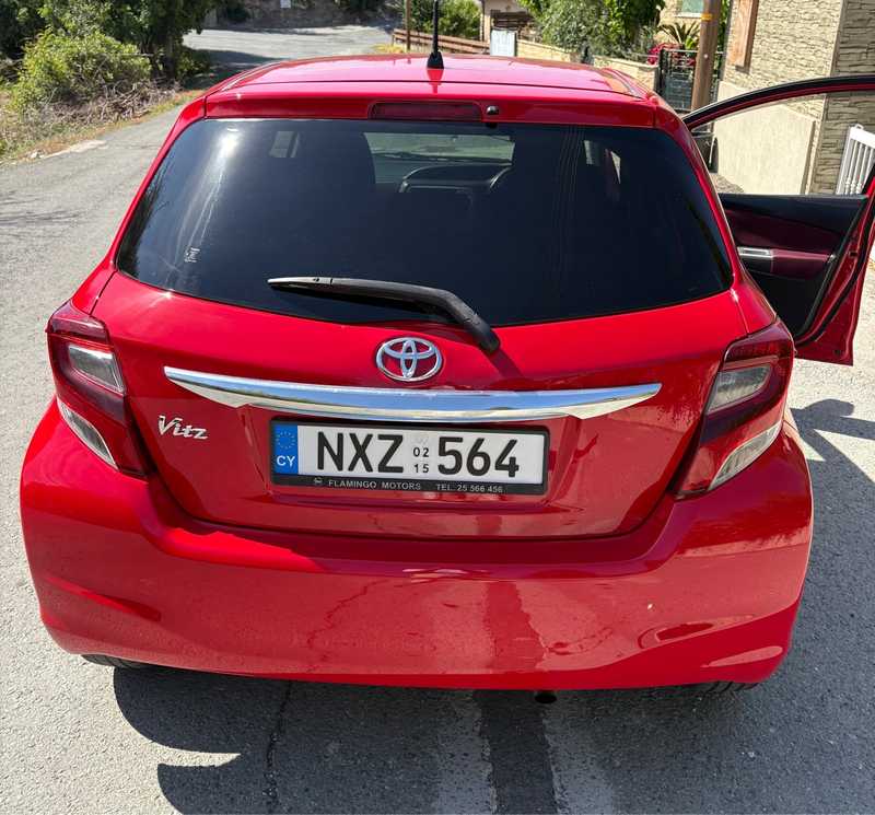 2015 Toyota Vitz 1,3L 2015 Cyprus