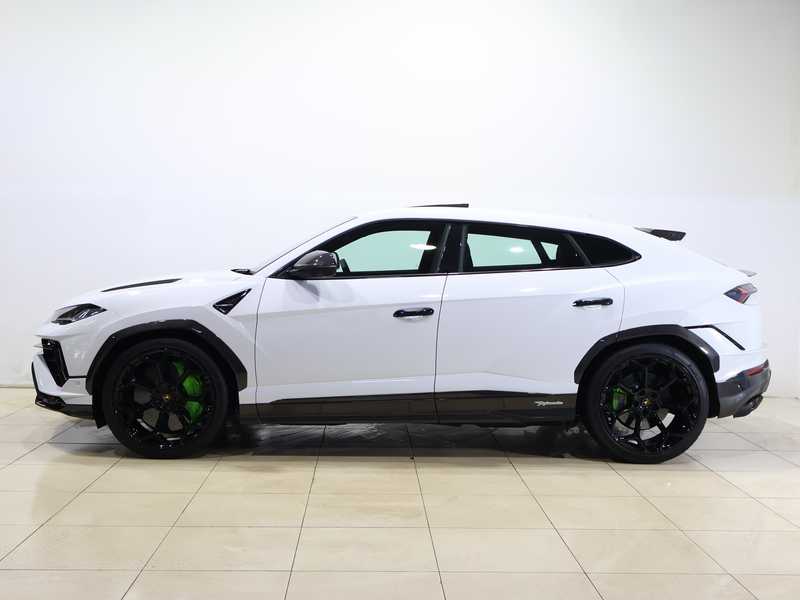 2024 Lamborghini Urus 4,0L 2024 Cyprus