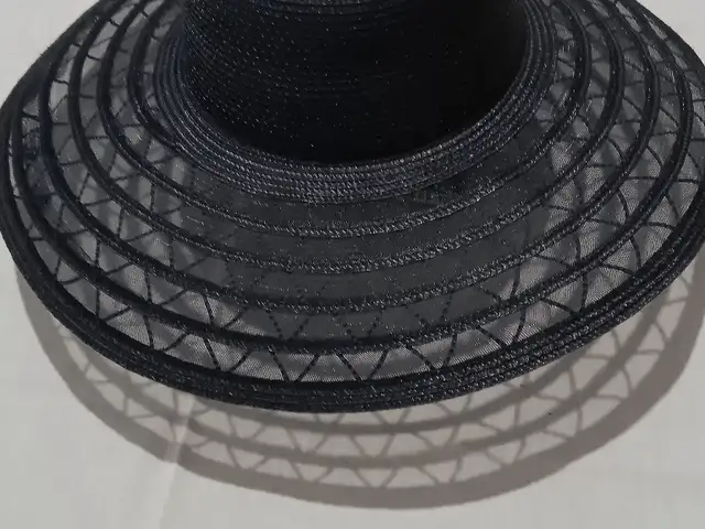 Fashion hat, Paphos — Pegeia