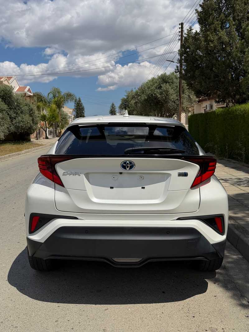 2022 Toyota C-HR 1,8L 2022 Cyprus
