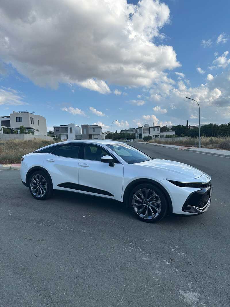 2023 Toyota Crown 2,5L 2023 Cyprus