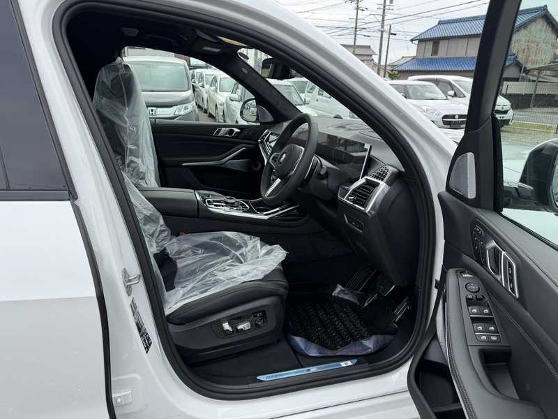 2025 BMW X7 3,0L 2025 Cyprus