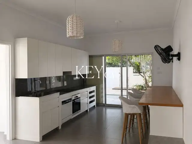 3-bedroom apartment to rent, Επαρχία Λεμεσού — Λεμεσός - Αγία Τριάδα