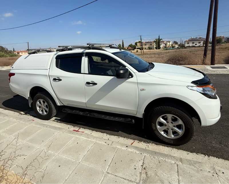 2016 Mitsubishi L200 2,4L 2016 Cyprus