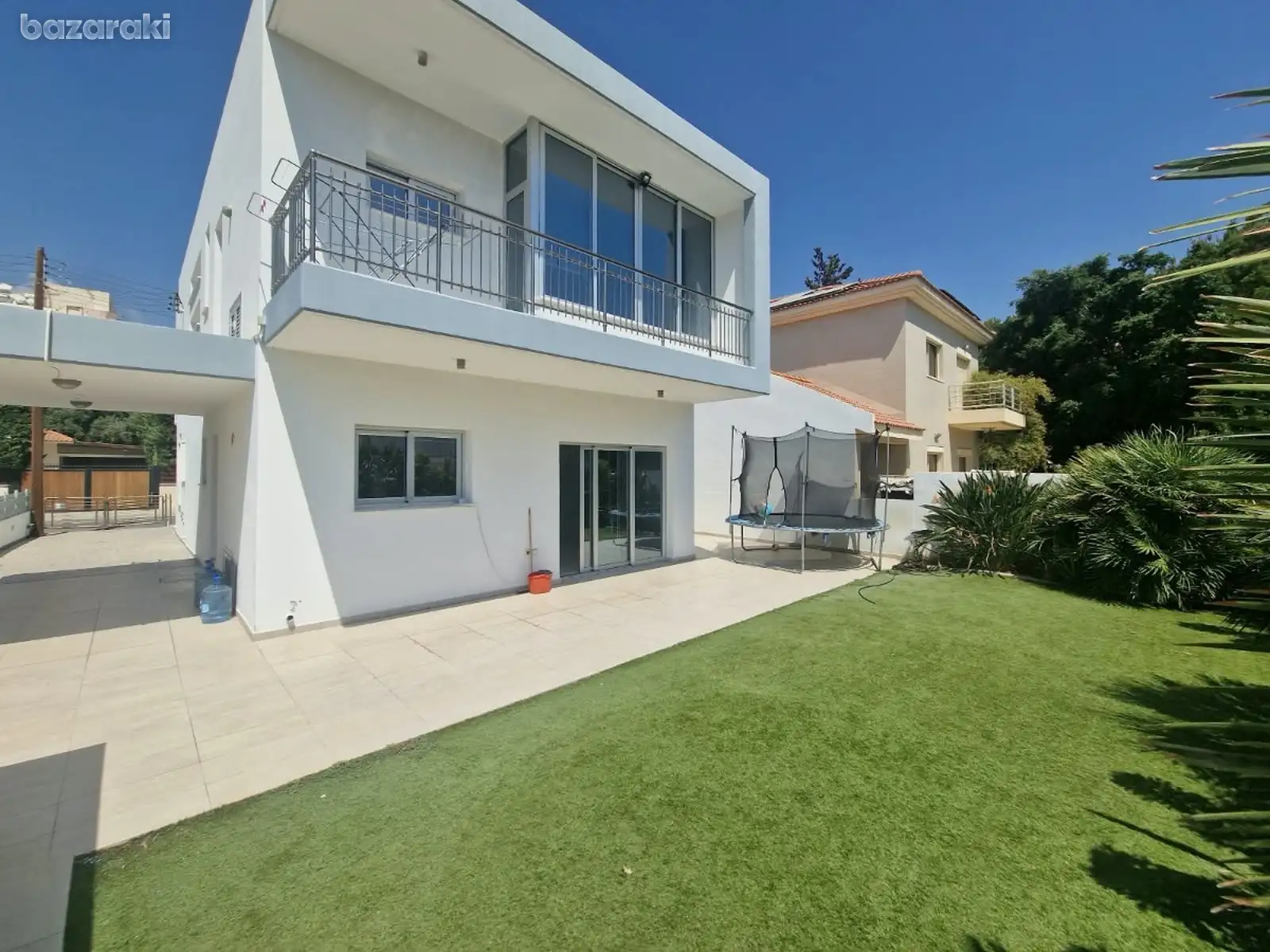House, 3 bedrooms — 7