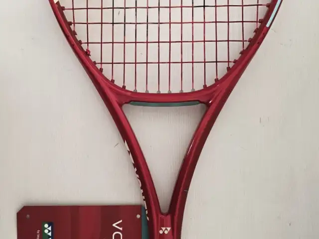 Yonex vcore 98 8th generation tennis racket - grip 2, Επαρχία Λεμεσού — Λεμεσός - Άγιος Νικόλαος