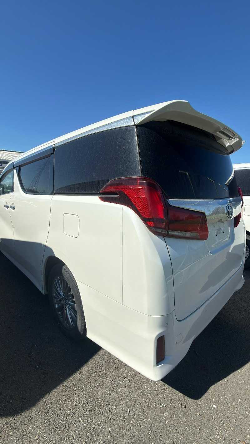 2021 Toyota Alphard 2,5L 2021 Cyprus