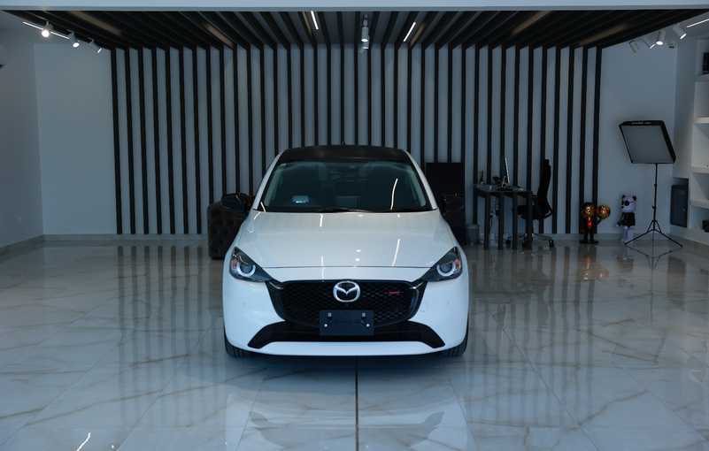 Mazda 2 1,5L 2023