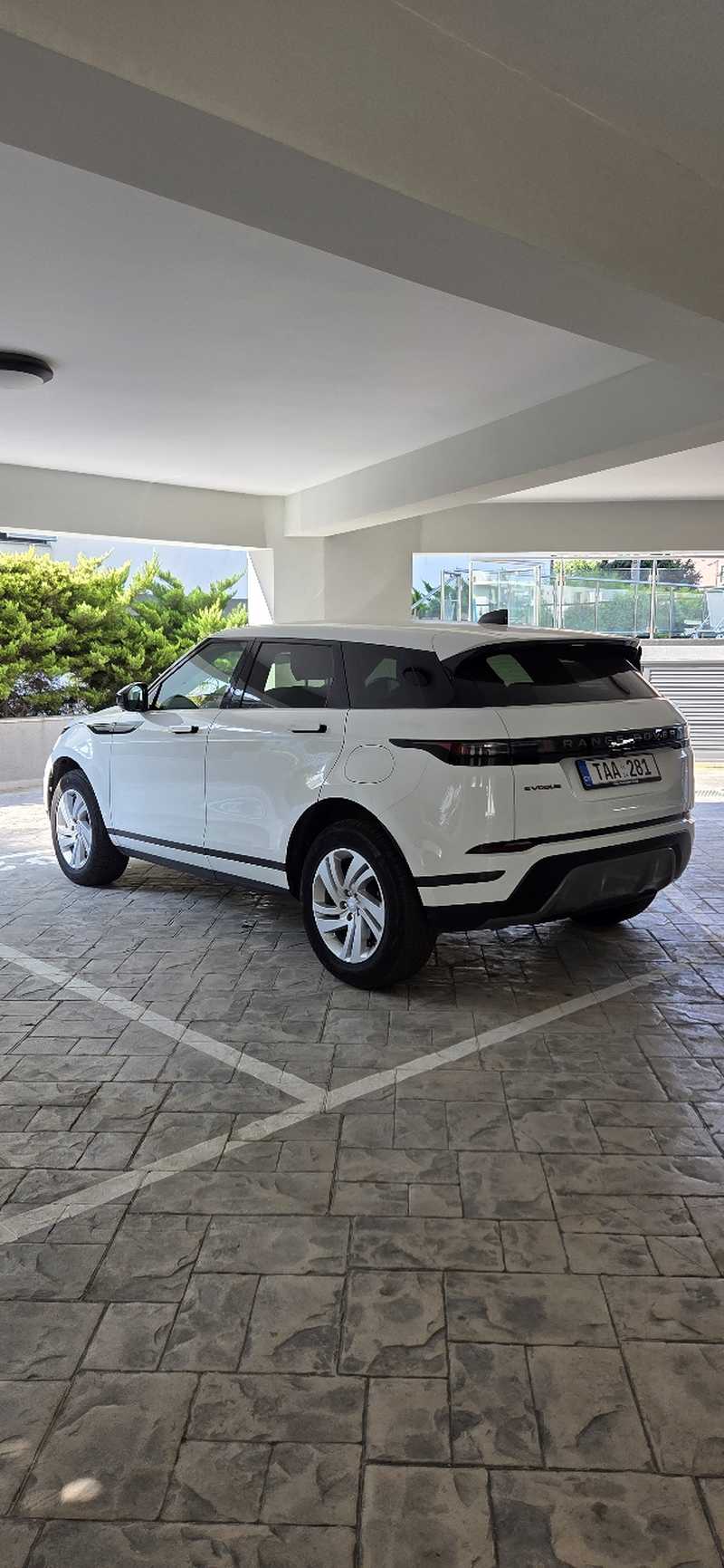 2024 Land Rover Range Rover 2,2L 2024 Cyprus