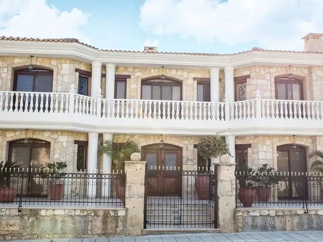 6-bedroom villa for sale, Επαρχία Λεμεσού — Πάνθεα