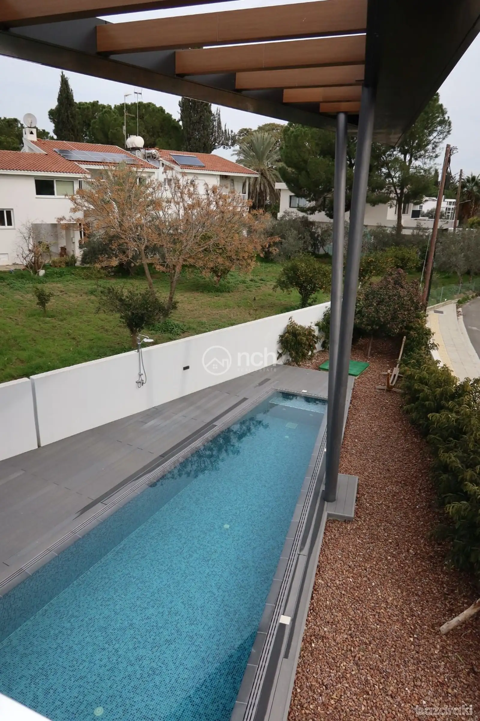 Villa, 5 bedrooms — 8